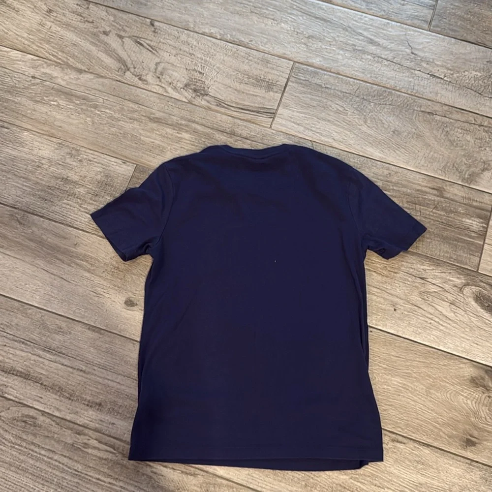 Bundle of 2 Old Navy t-shirts, sz L